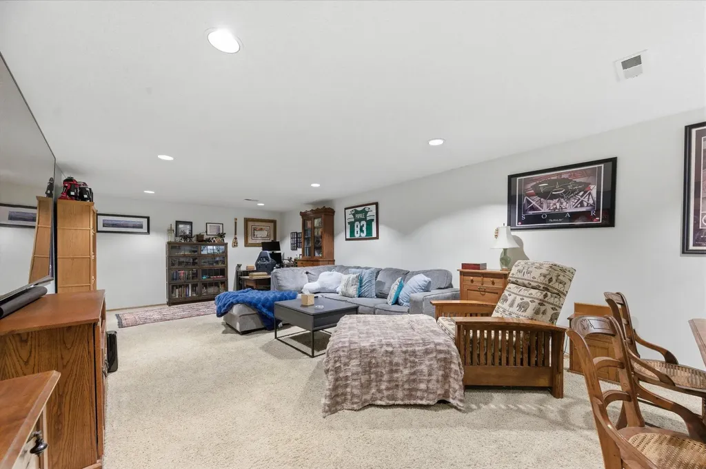 2711 N Parkdale Wichita KS 67205