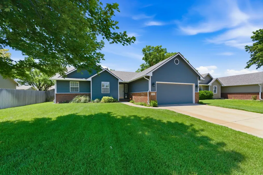 2711 N Parkdale Wichita KS 67205