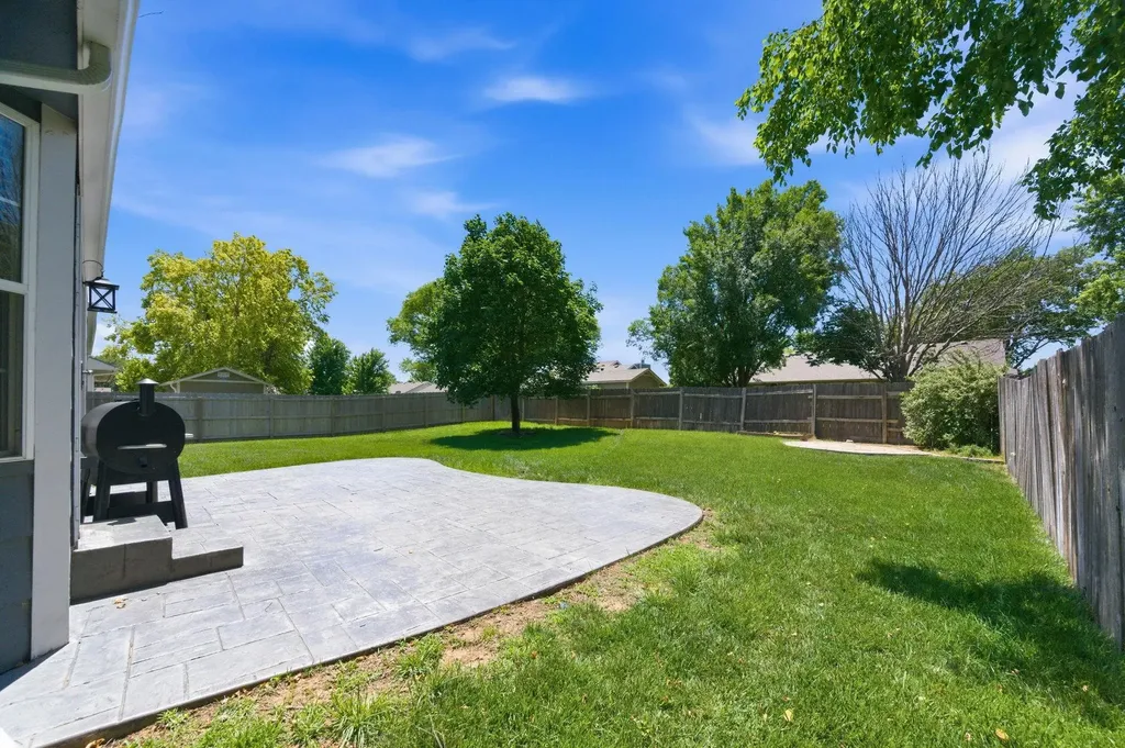 2711 N Parkdale Wichita KS 67205