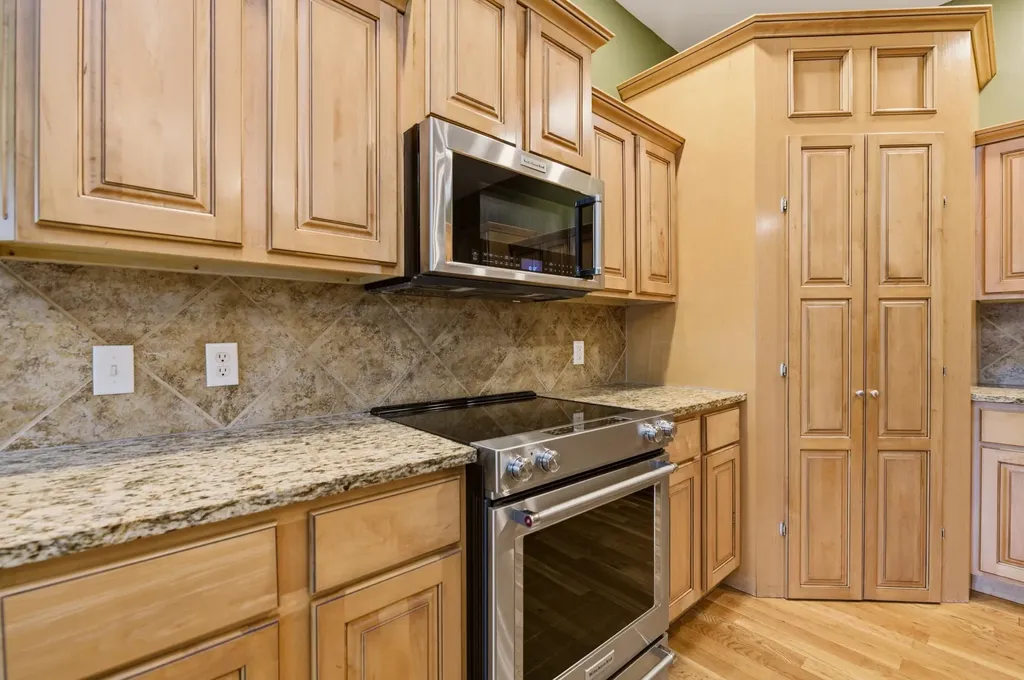 3845 N Lakecrest Court Wichita KS 67205