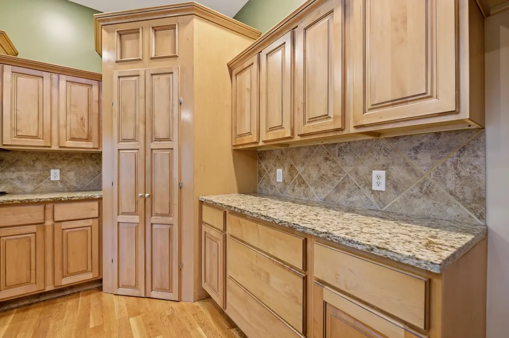 3845 N Lakecrest Court Wichita KS 67205
