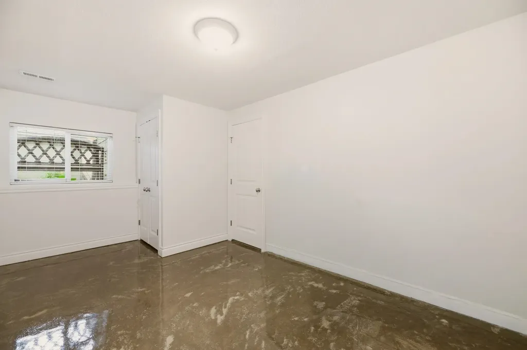 3845 N Lakecrest Court Wichita KS 67205