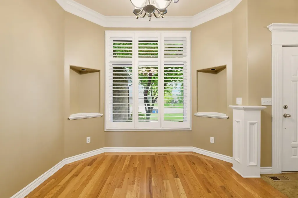 3845 N Lakecrest Court Wichita KS 67205