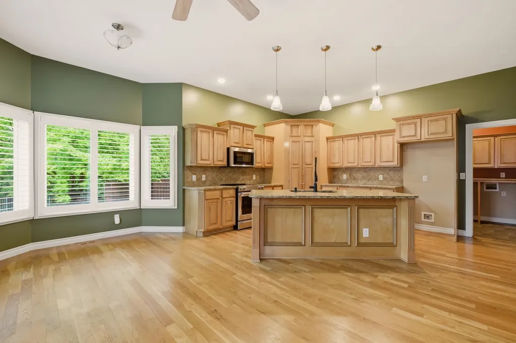3845 N Lakecrest Court Wichita KS 67205