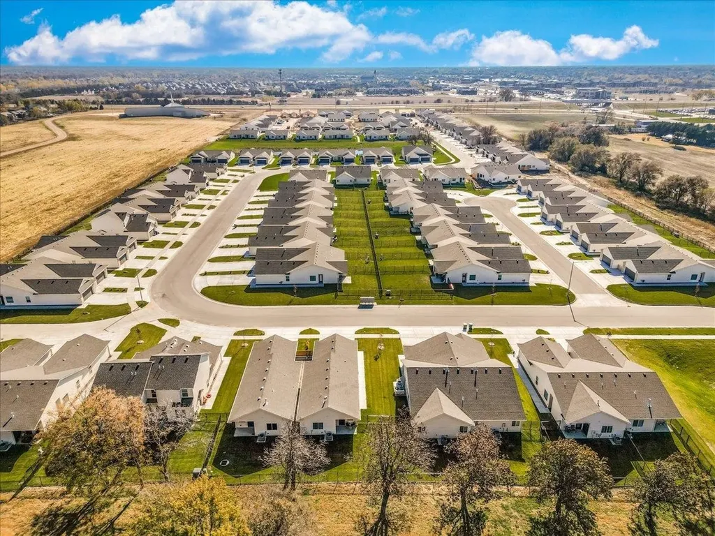 4325-4327 N Sandplum Street Wichita KS 67205