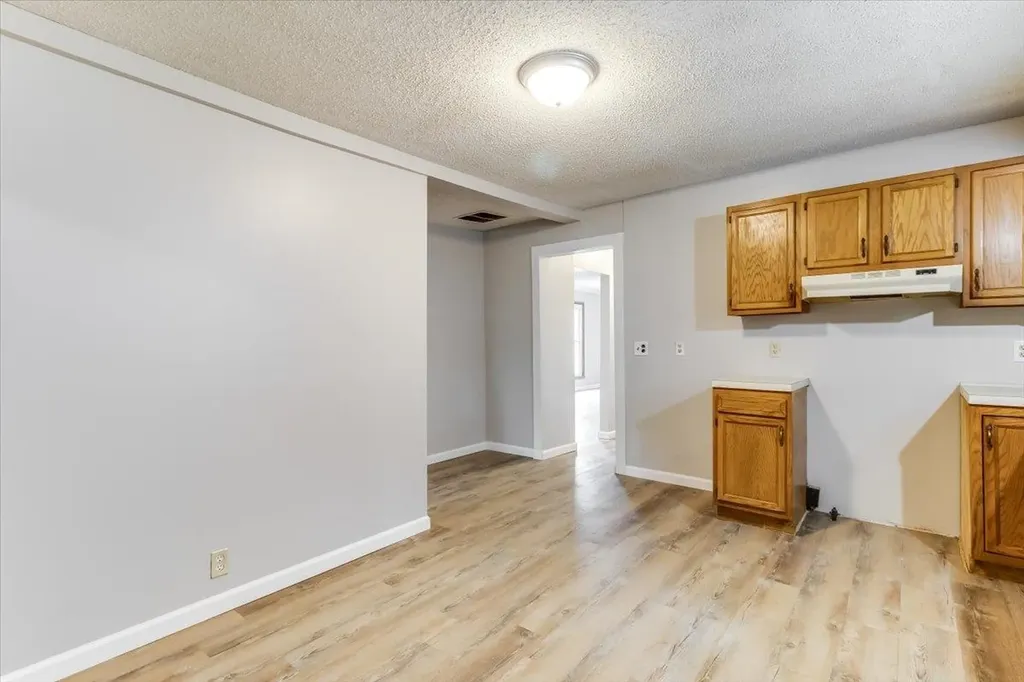 313 E Lincoln Wellington KS 67152
