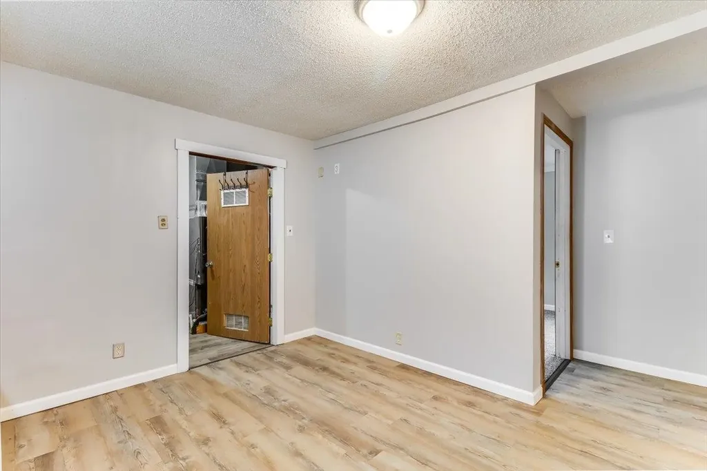 313 E Lincoln Wellington KS 67152