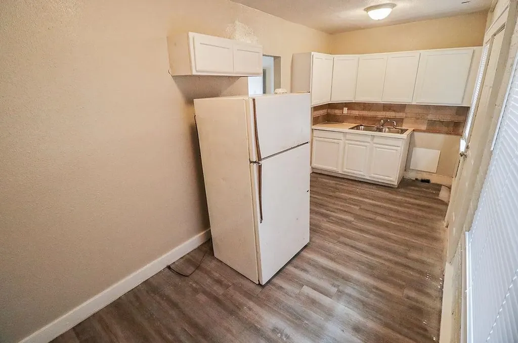 306 E Pine Wichita KS 67214