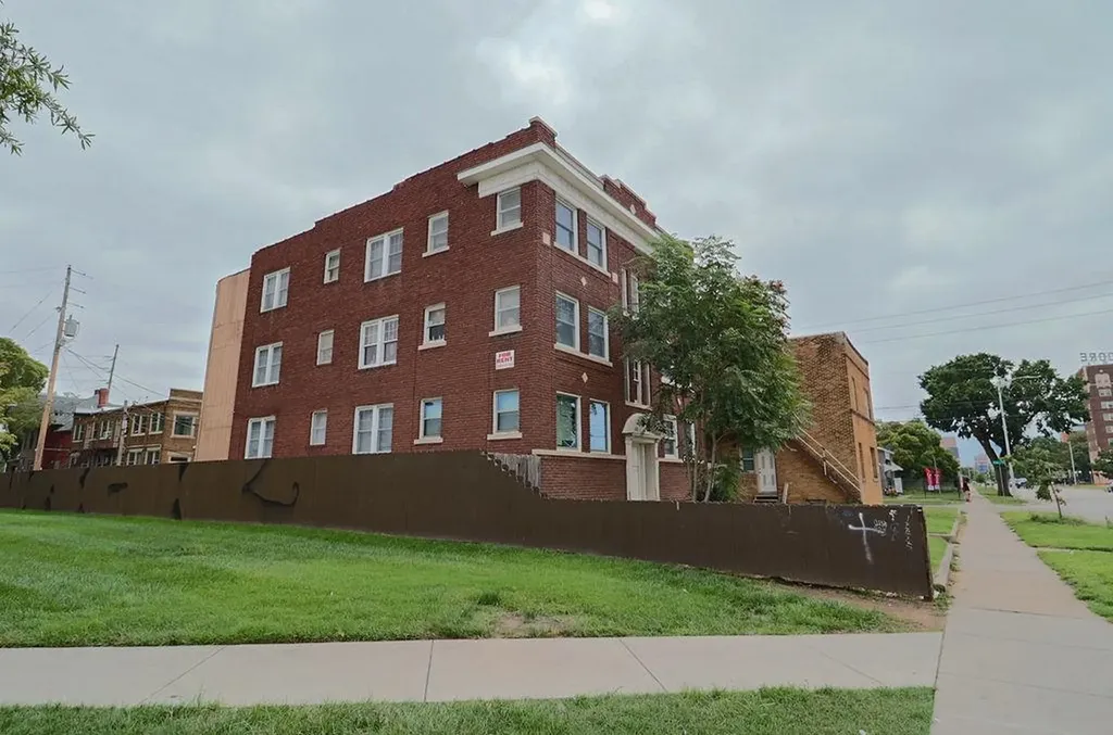 306 E Pine Wichita KS 67214