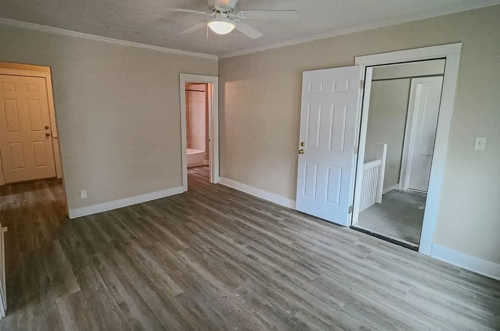 306 E Pine Wichita KS 67214