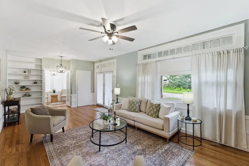 3226 E Country Club Place Wichita KS 67208