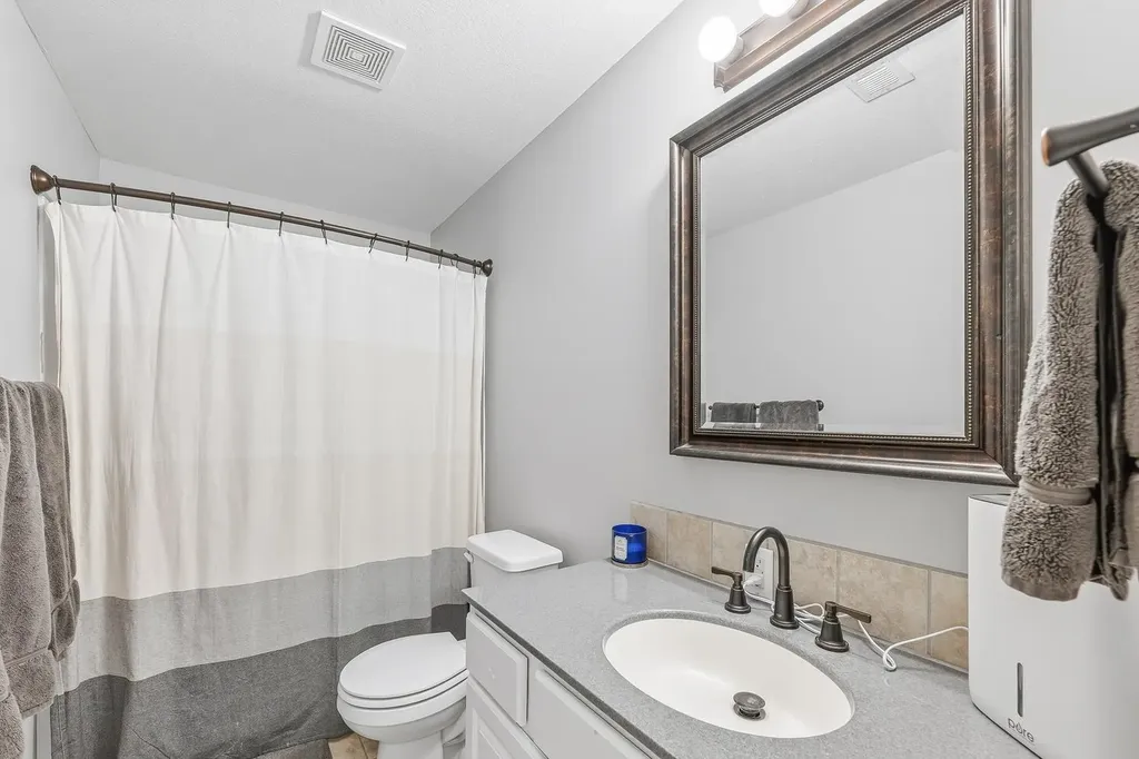 8525 W Candlewood Court Wichita KS 67205
