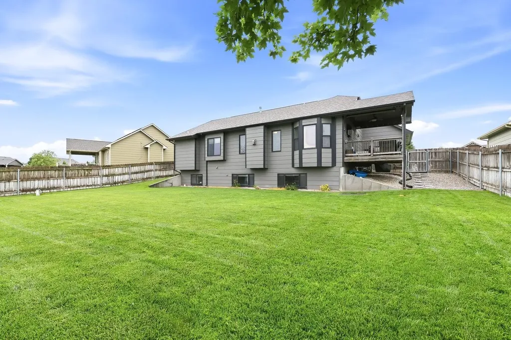 8525 W Candlewood Court Wichita KS 67205