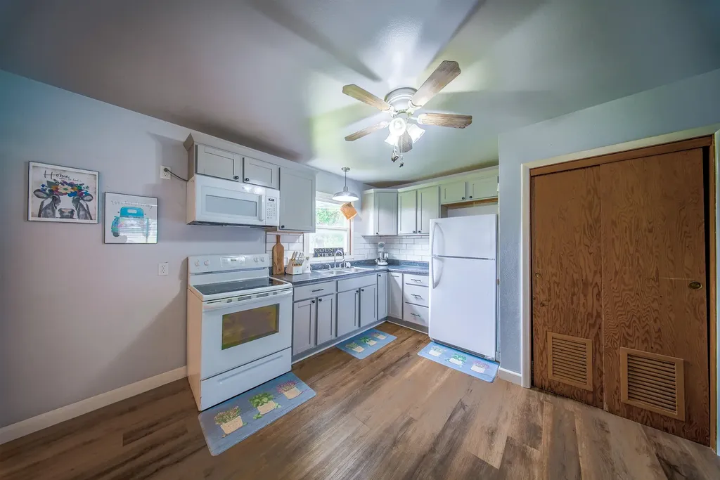213 E Radio Lane Arkansas City KS 67005