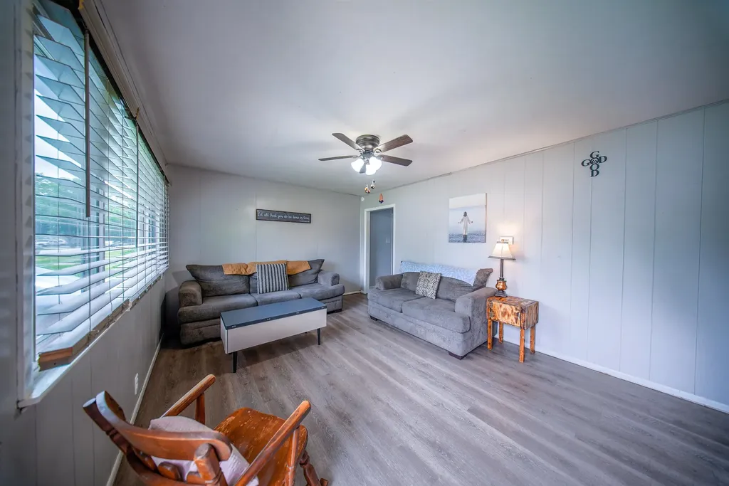 213 E Radio Lane Arkansas City KS 67005