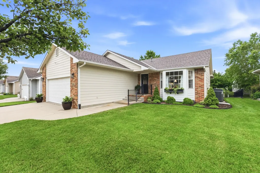 8221 W Thurman Street Wichita KS 67212