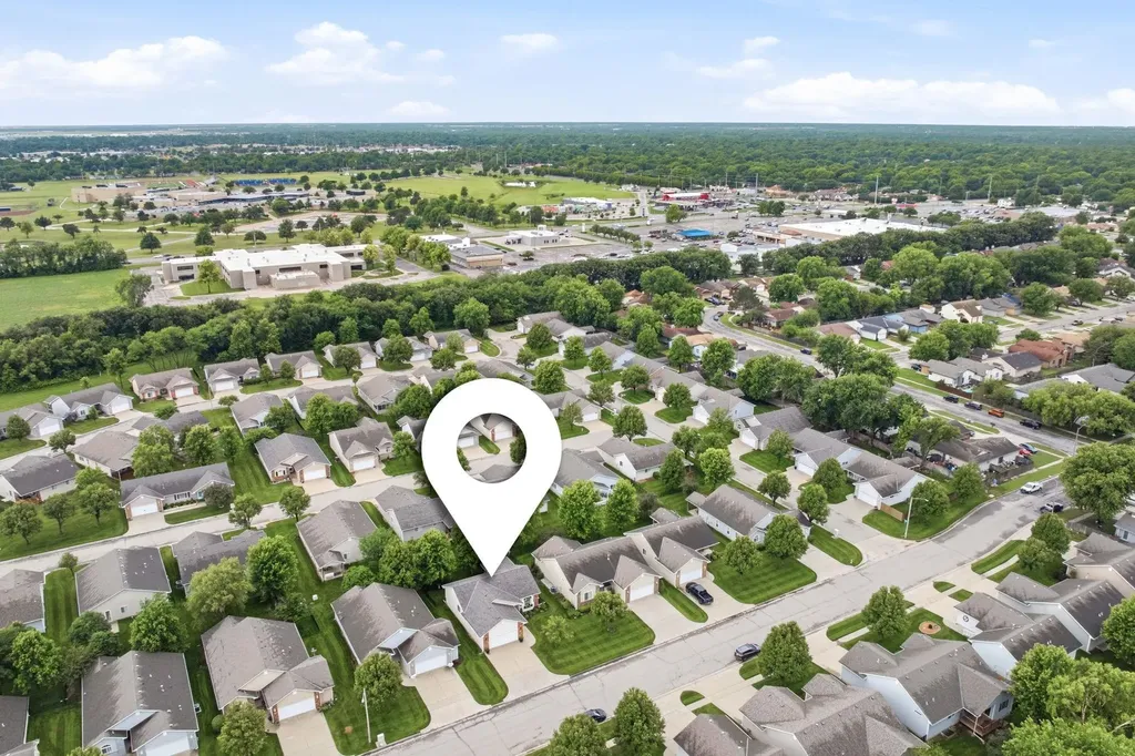 8221 W Thurman Street Wichita KS 67212