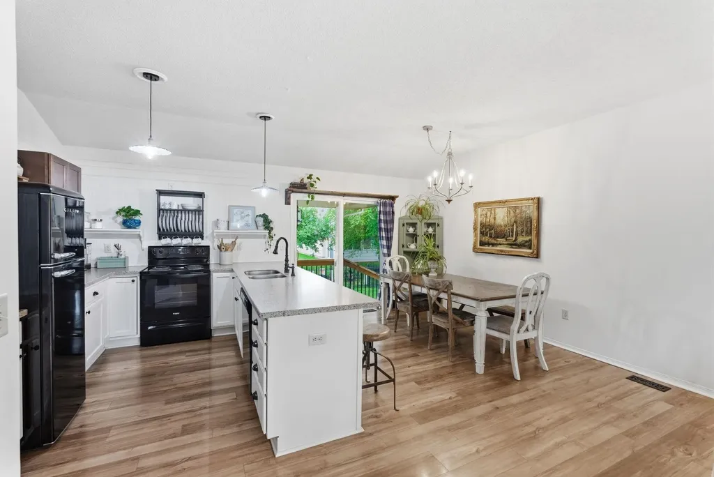 8221 W Thurman Street Wichita KS 67212