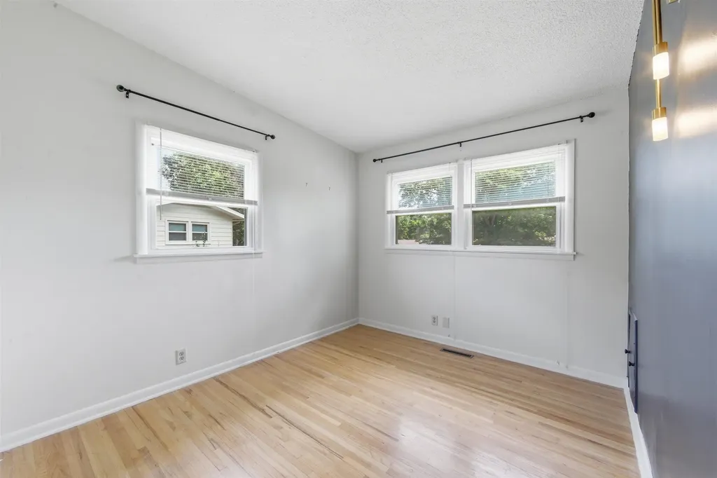 5919 Memphis Street Bel Aire KS 67220