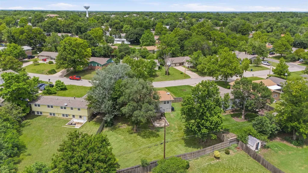 5919 Memphis Street Bel Aire KS 67220