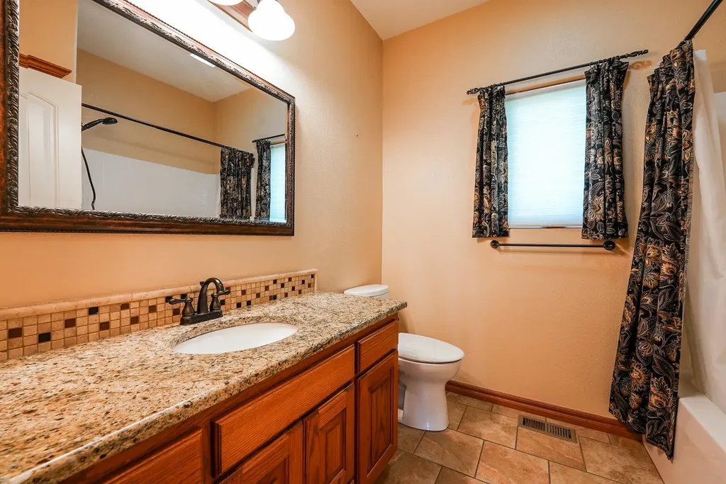 1910 N Jason Drive El Dorado KS 67042