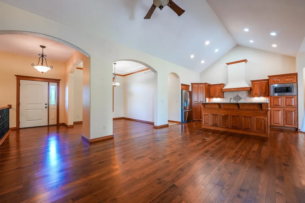 1910 N Jason Drive El Dorado KS 67042