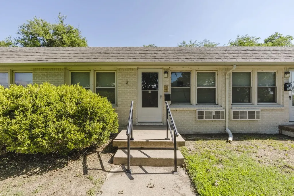 1714 S Euclid Avenue Wichita KS 67213