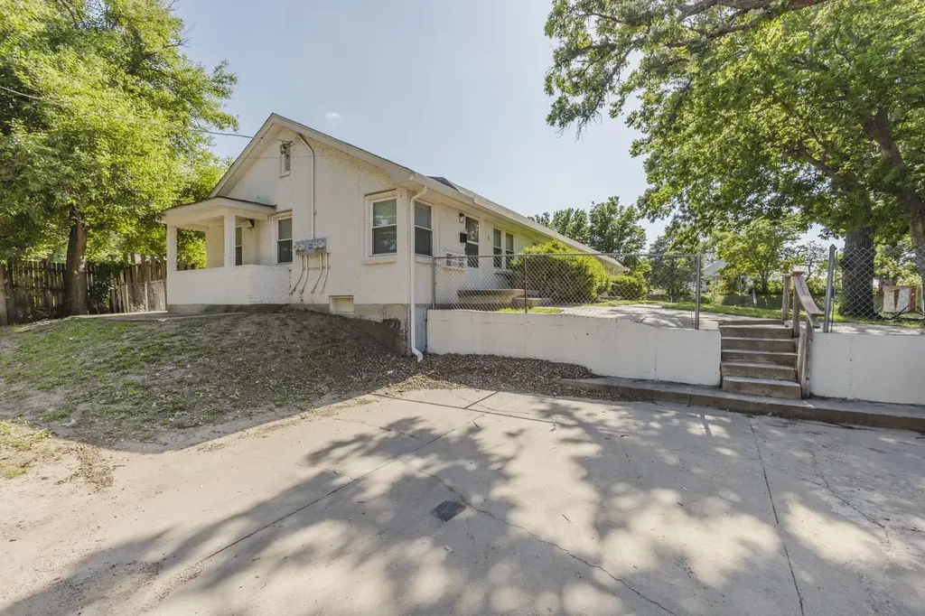 1714 S Euclid Avenue Wichita KS 67213