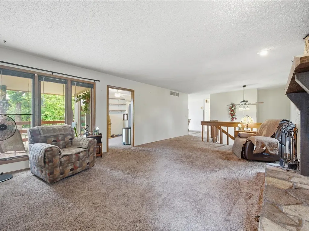 7321 W Suncrest Street Wichita KS 67212