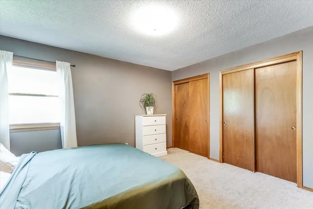 2456 N Ridgewood Court Wichita KS 67220