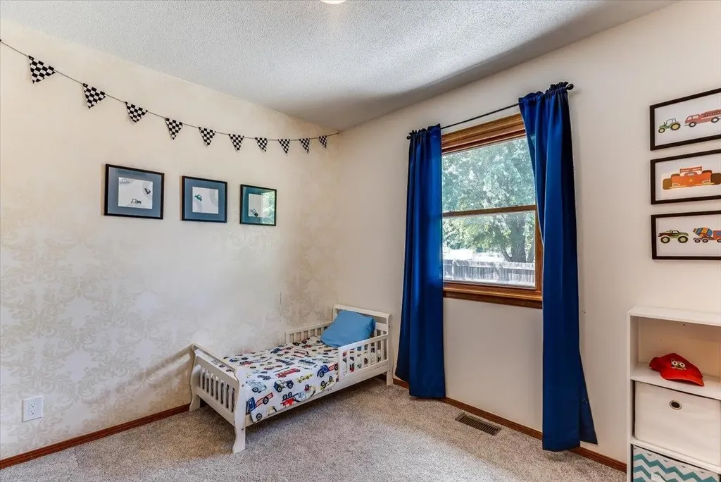 2456 N Ridgewood Court Wichita KS 67220
