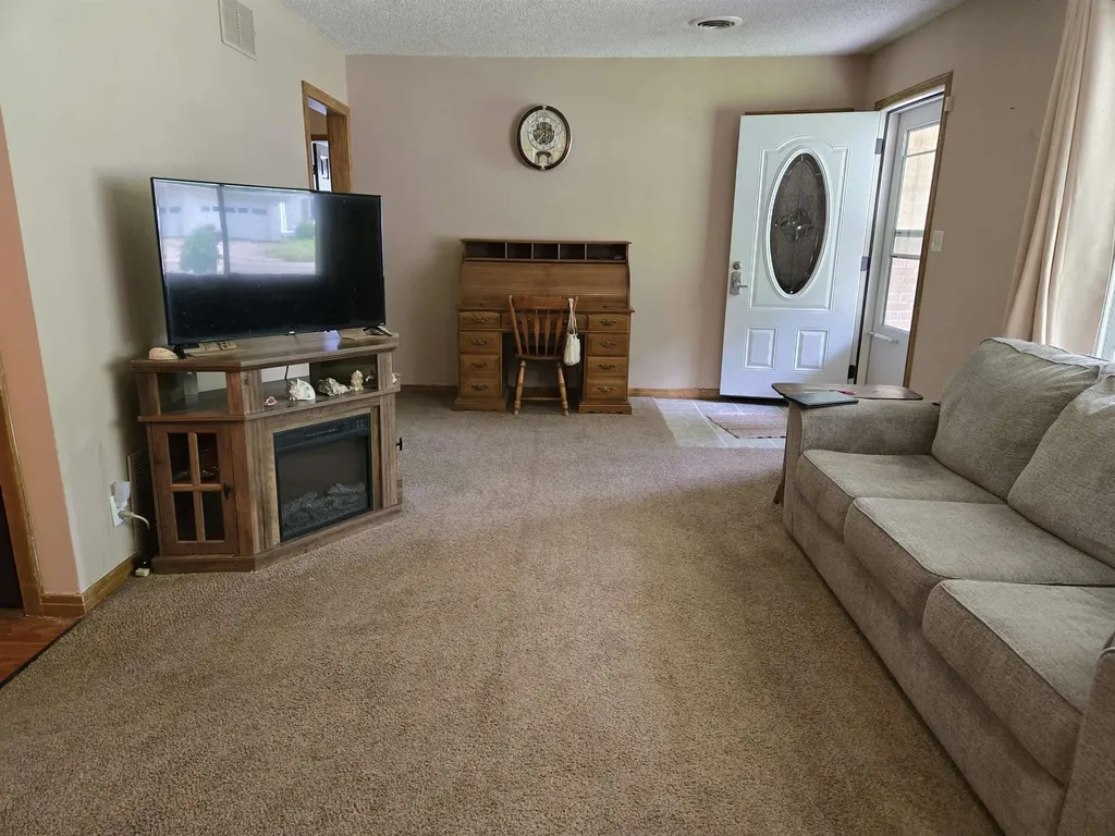 1816 E 20th Avenue Winfield KS 67156