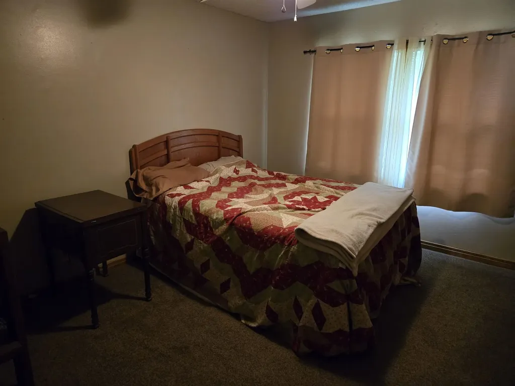 1816 E 8th Avenue Winfield KS 67156