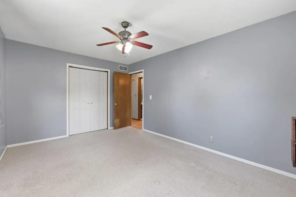 337 N Tracy Wichita KS 67212