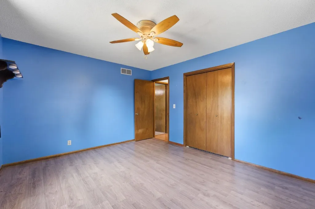 337 N Tracy Wichita KS 67212
