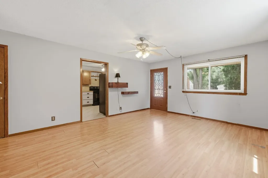 337 N Tracy Wichita KS 67212