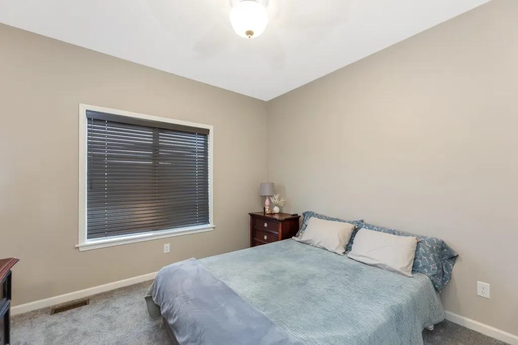 6750 S Hertzler Road Halstead KS 67056-9407