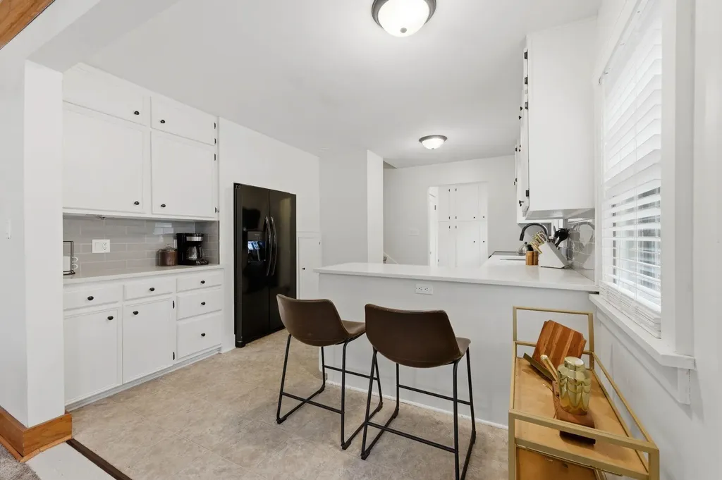 627 N Pershing Wichita KS 67208