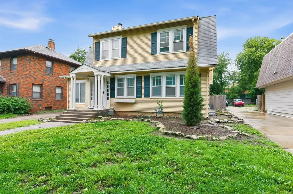 627 N Pershing Wichita KS 67208