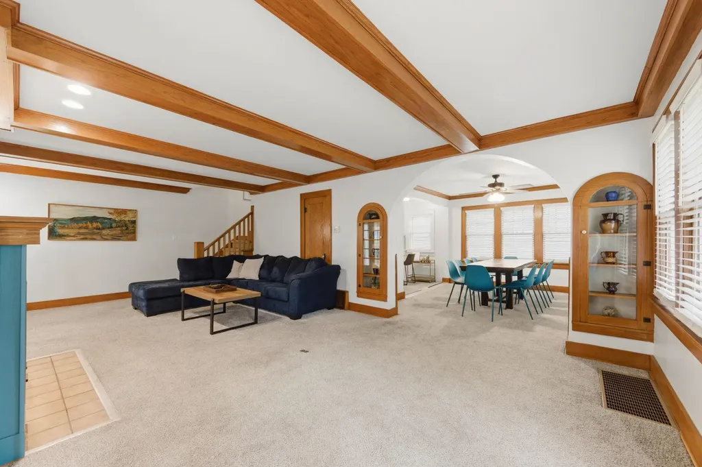 627 N Pershing Wichita KS 67208