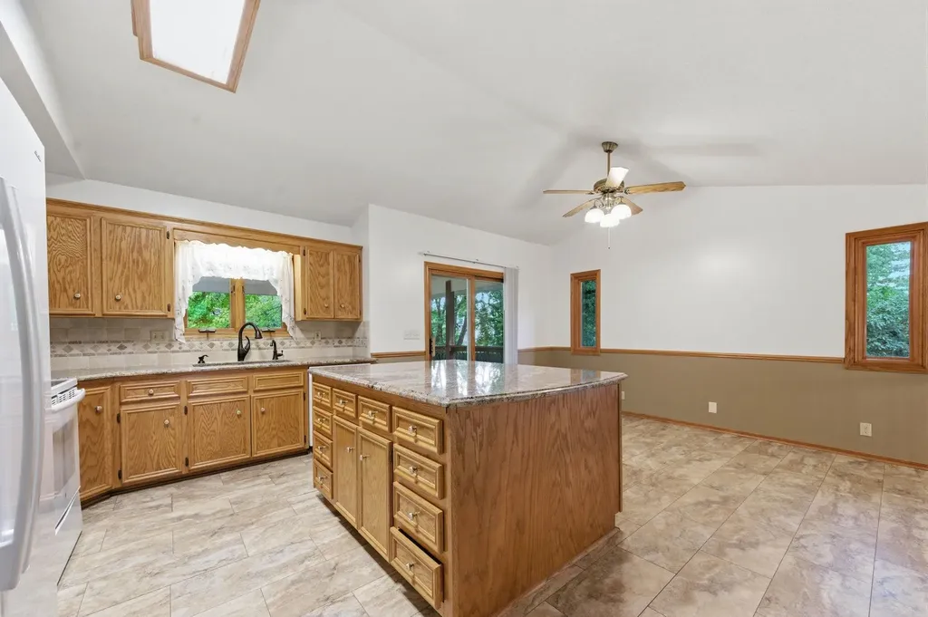 2314 N Amarado Street Wichita KS 67205-6720