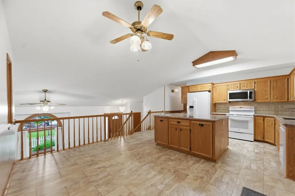 2314 N Amarado Street Wichita KS 67205-6720
