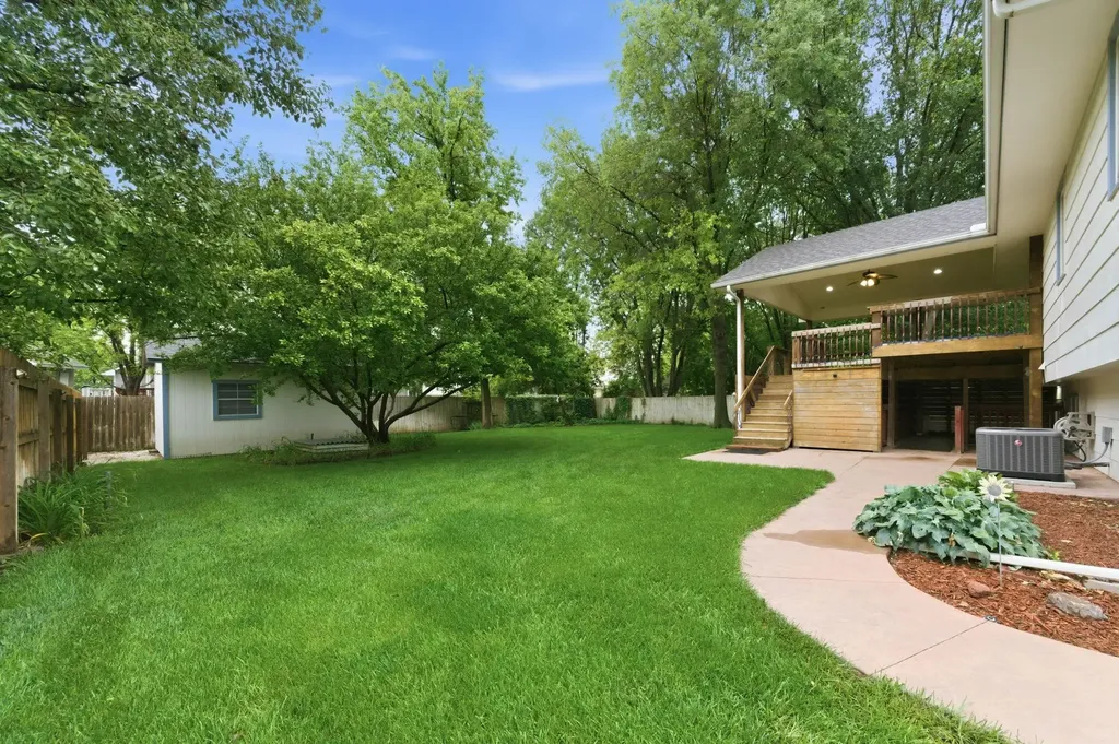 2314 N Amarado Street Wichita KS 67205-6720