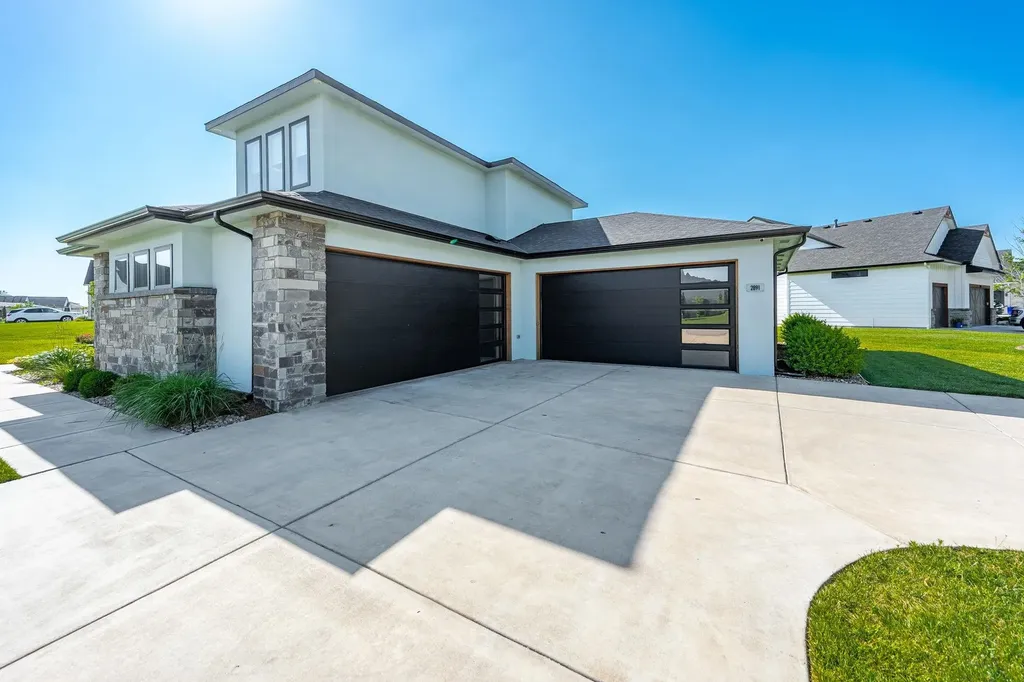 2891 N Anna Street Wichita KS 67205-1159