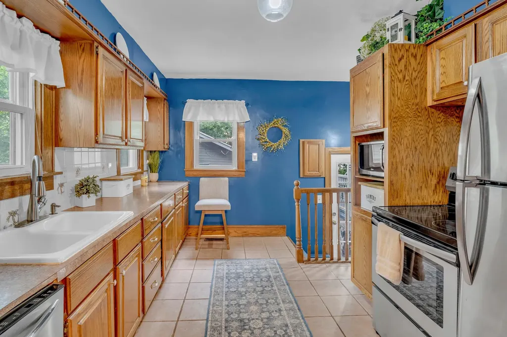 629 S Green Wichita KS 67211