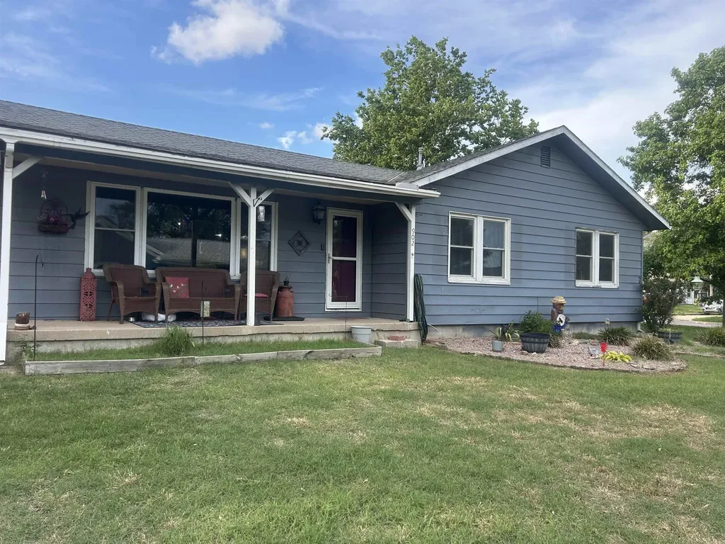902 N Poplar Wellington KS 67152