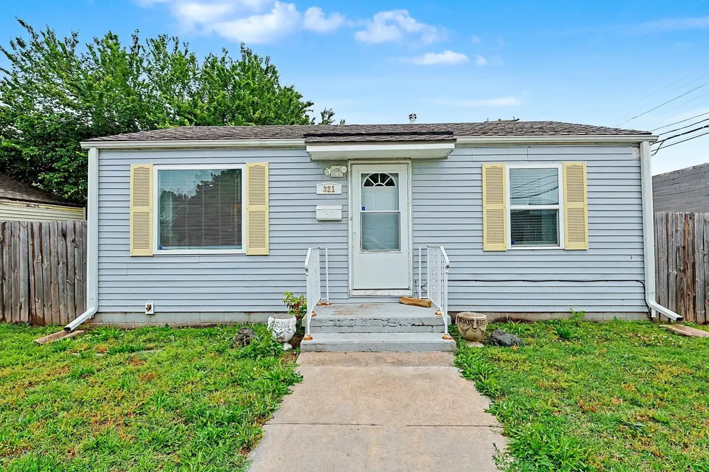 321 E Kinkaid Avenue Wichita KS 67211