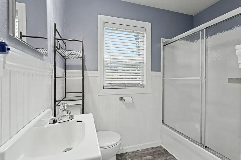 321 E Kinkaid Avenue Wichita KS 67211