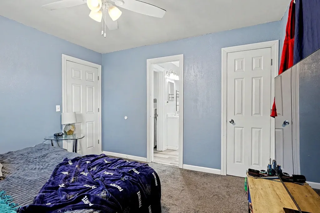 321 E Kinkaid Avenue Wichita KS 67211
