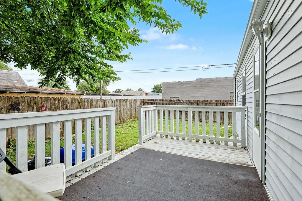 321 E Kinkaid Avenue Wichita KS 67211